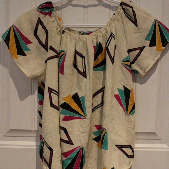 2/$25 🏷 Compania Fantastica Geometric Flow Shirt Size M - Picture 2 of 3